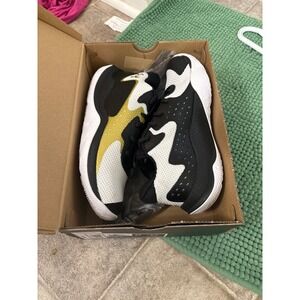 NEW‎ Under Armour UA  Basketball Unisex Shoes Black Gold Youth US Size 3